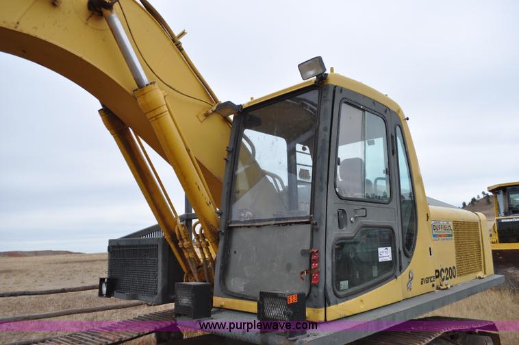 image for item C3047 1996 Komatsu PC200LC-6L excavator