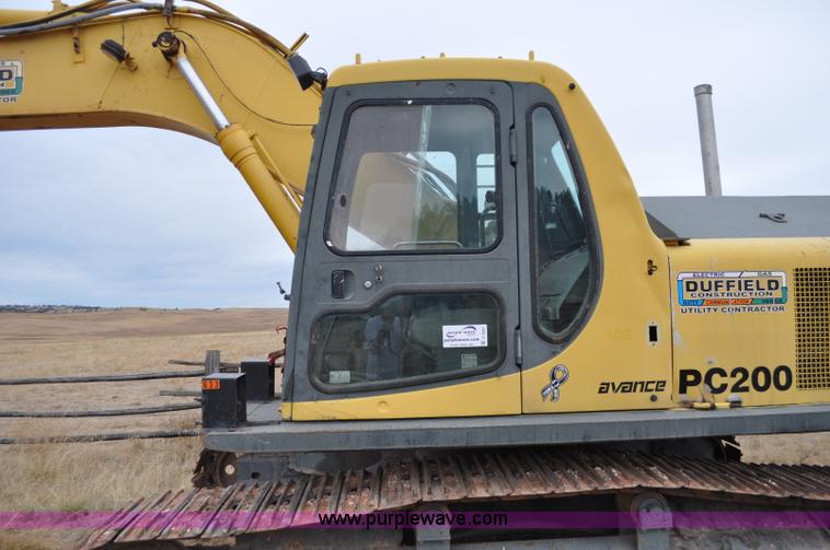 image for item C3047 1996 Komatsu PC200LC-6L excavator