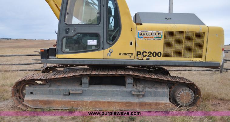 image for item C3047 1996 Komatsu PC200LC-6L excavator