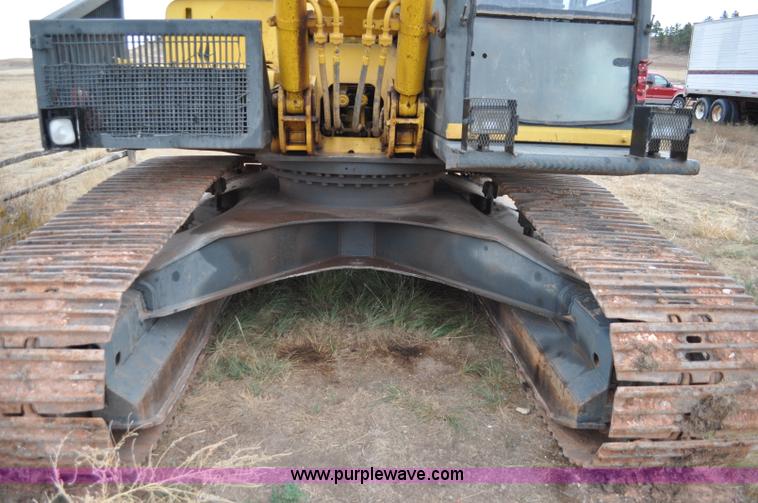 image for item C3047 1996 Komatsu PC200LC-6L excavator