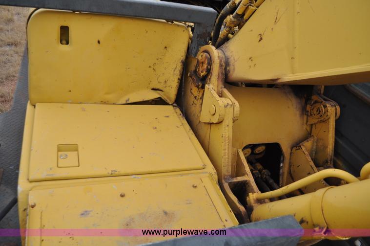image for item C3047 1996 Komatsu PC200LC-6L excavator