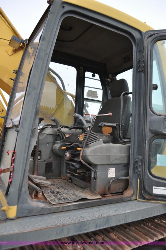 image for item C3047 1996 Komatsu PC200LC-6L excavator
