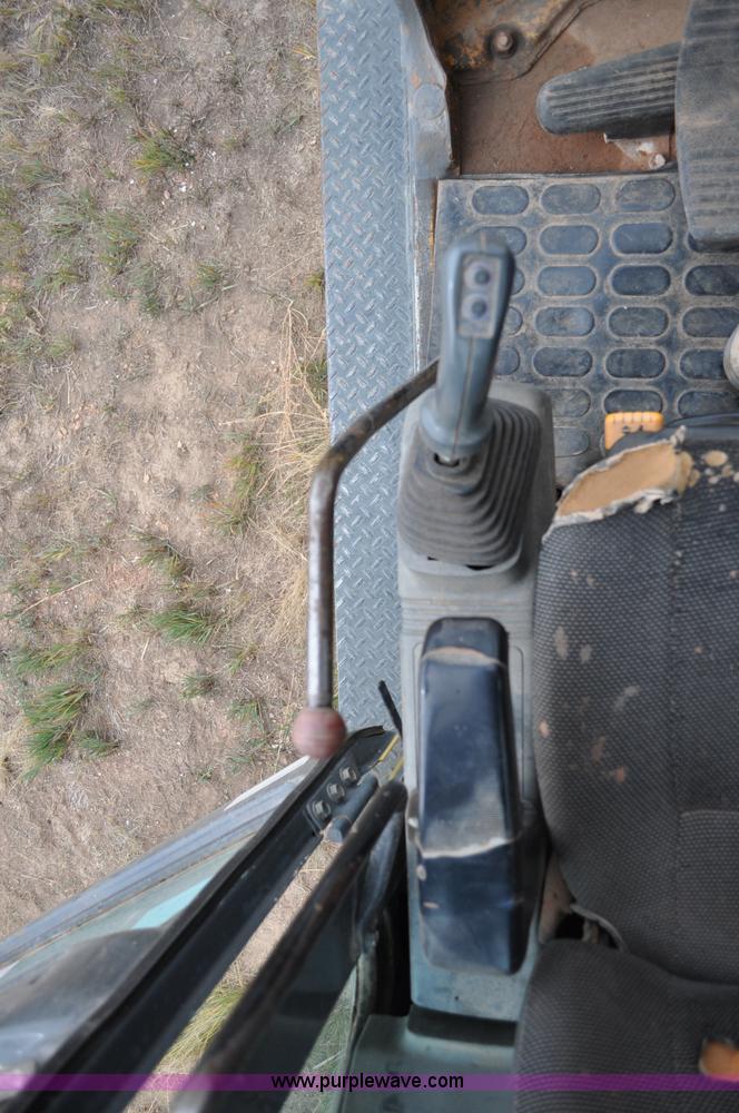 image for item C3047 1996 Komatsu PC200LC-6L excavator