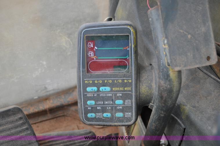 image for item C3047 1996 Komatsu PC200LC-6L excavator