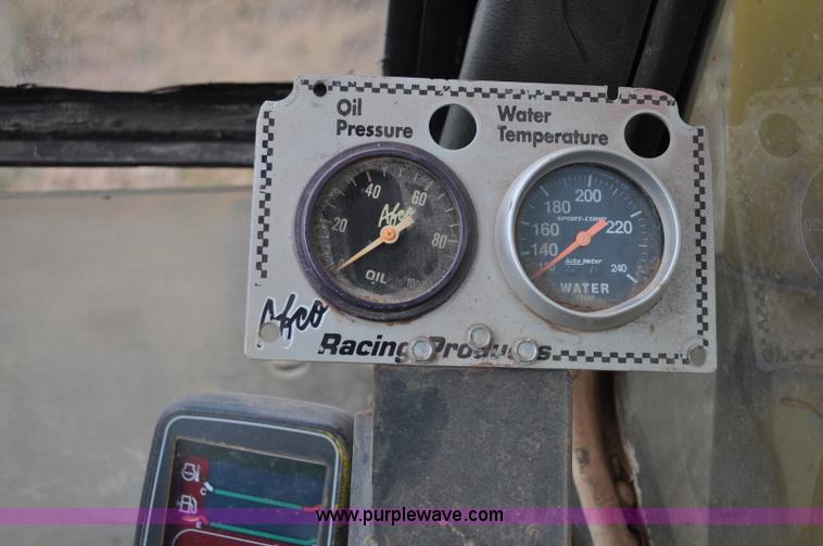 image for item C3047 1996 Komatsu PC200LC-6L excavator