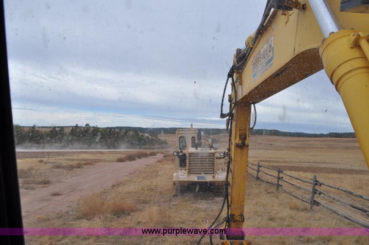 image for item C3047 1996 Komatsu PC200LC-6L excavator