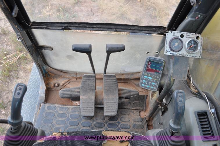 image for item C3047 1996 Komatsu PC200LC-6L excavator