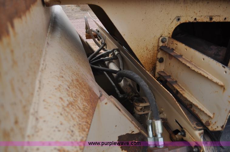 image for item C3048 2000 Tesmec TRS 1085 chainsaw trencher