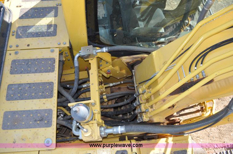 image for item C3051 2008 Komatsu PC200LC-8 excavator