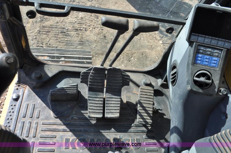 image for item C3051 2008 Komatsu PC200LC-8 excavator