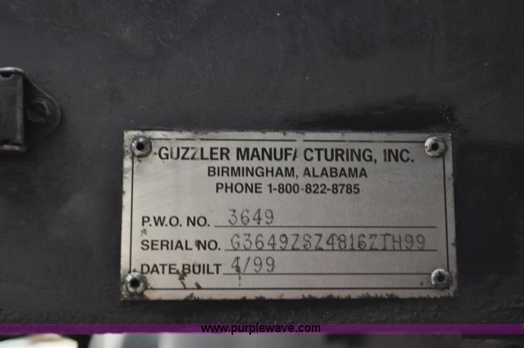 image for item C3053 1999 IHC 2674 vac truck