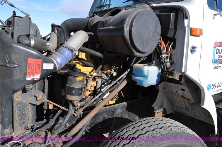image for item C3053 1999 IHC 2674 vac truck