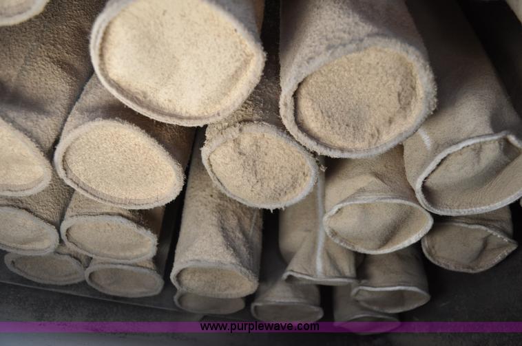 image for item C3053 1999 IHC 2674 vac truck