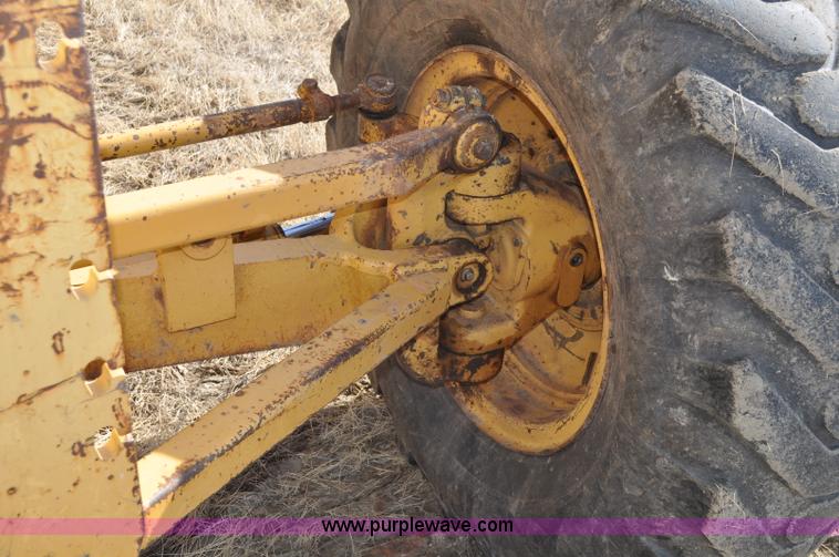 image for item C3054 1987 Caterpillar 140G motor grader