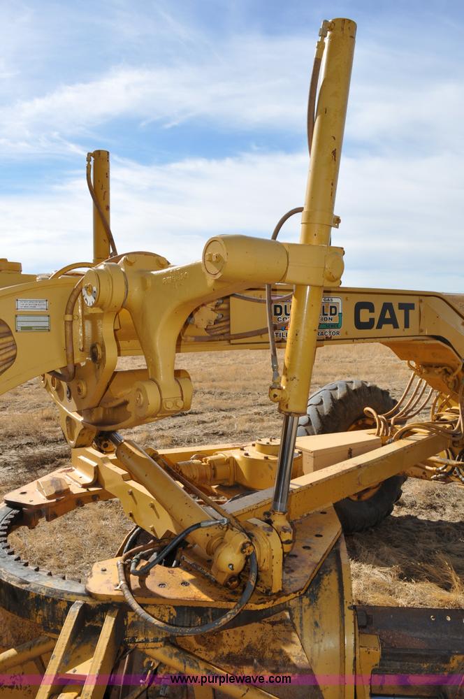 image for item C3054 1987 Caterpillar 140G motor grader