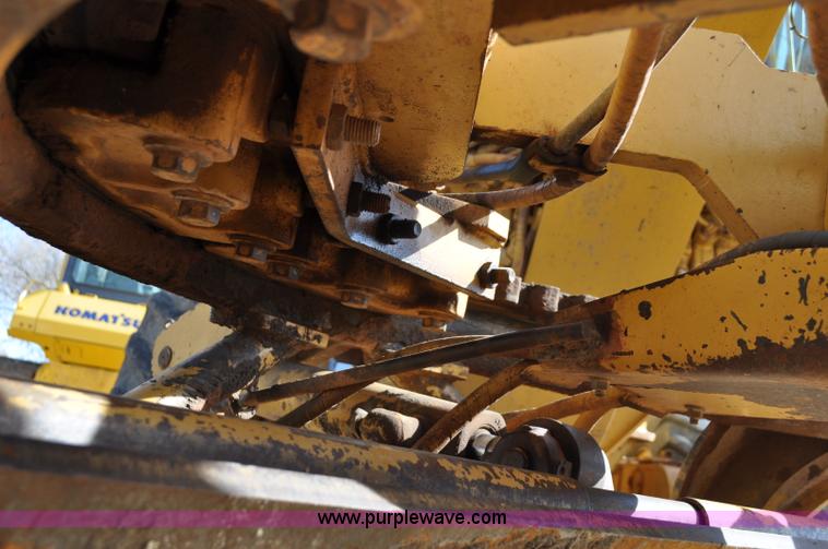 image for item C3054 1987 Caterpillar 140G motor grader