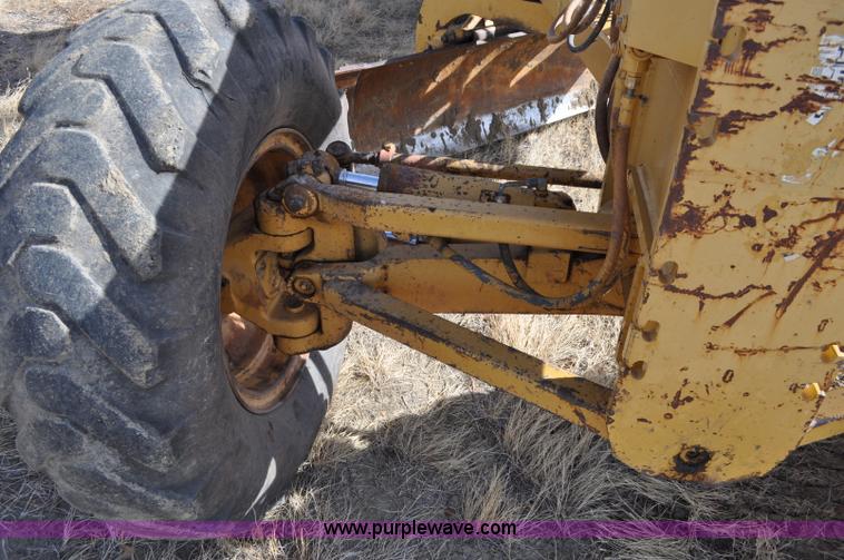 image for item C3054 1987 Caterpillar 140G motor grader