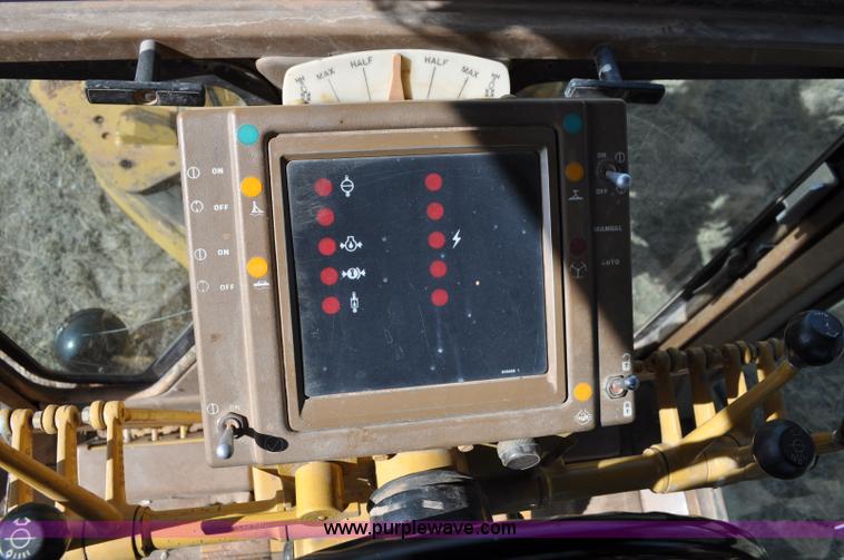 image for item C3054 1987 Caterpillar 140G motor grader