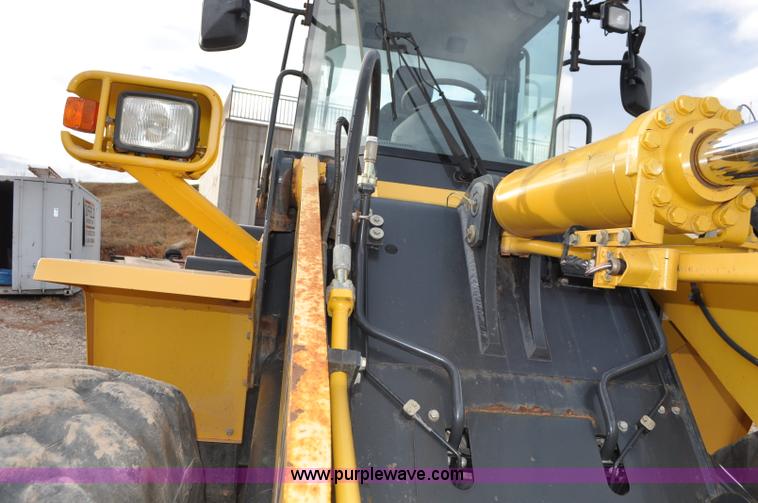image for item C3055 2007 Komatsu WA320-5L wheel loader