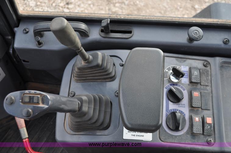 image for item C3055 2007 Komatsu WA320-5L wheel loader