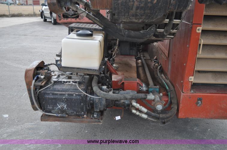 image for item C3059 2000 Ditch Witch 7020 directional drill