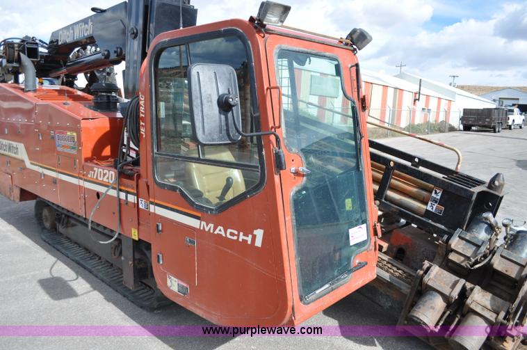 image for item C3059 2000 Ditch Witch 7020 directional drill