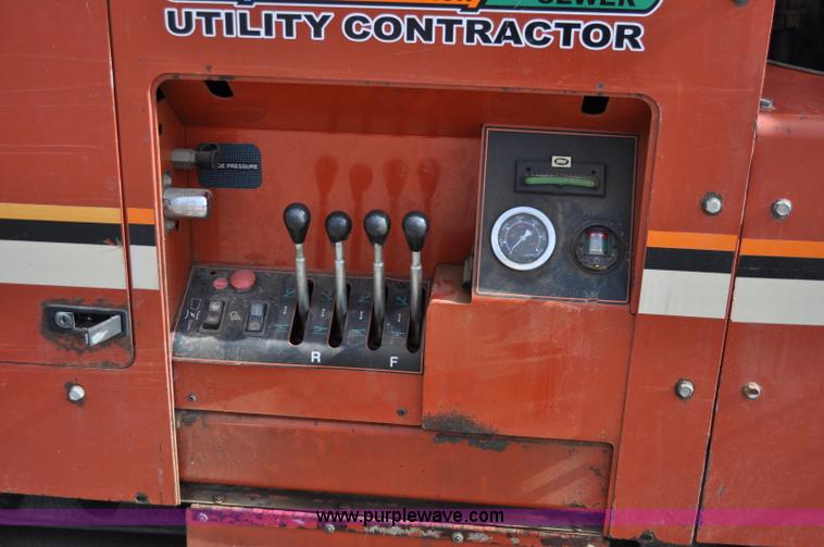 image for item C3059 2000 Ditch Witch 7020 directional drill