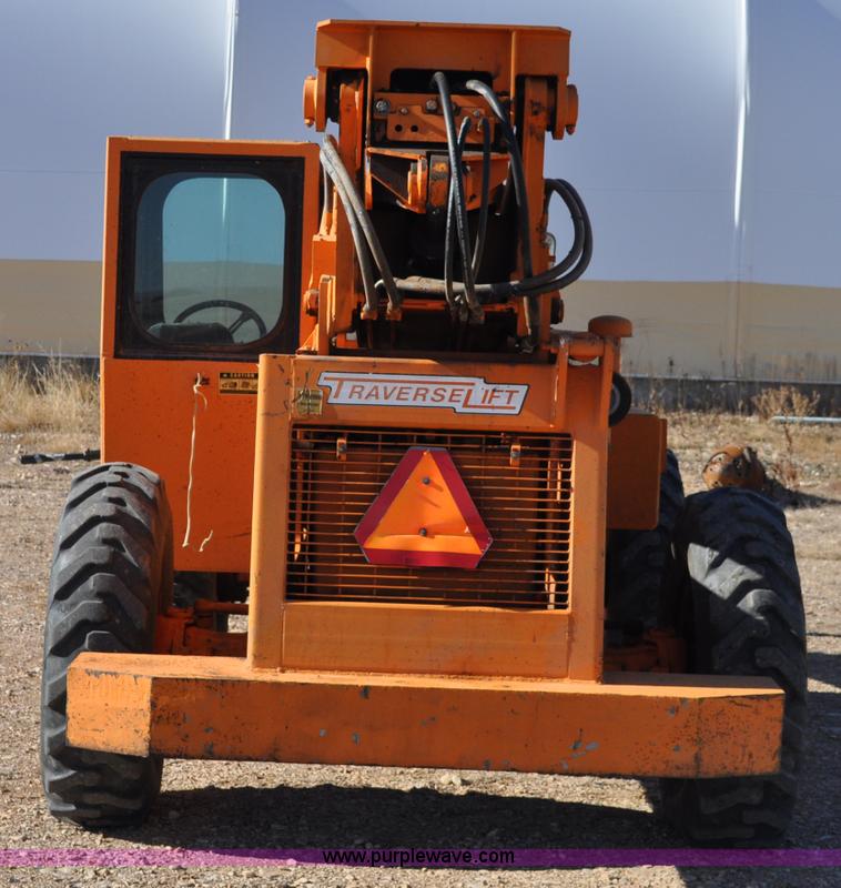 image for item C3061 1997 Traverse Lift TL8040 telehandler