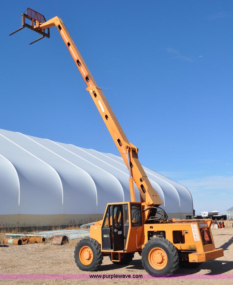 image for item C3061 1997 Traverse Lift TL8040 telehandler