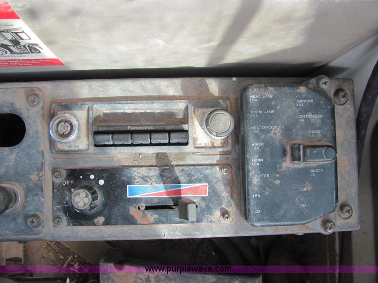 image for item C3062 1993 Hitachi EX150 excavator