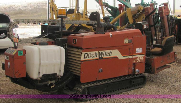 image for item C3063 1998 Ditch Witch JT920L directional boring machine