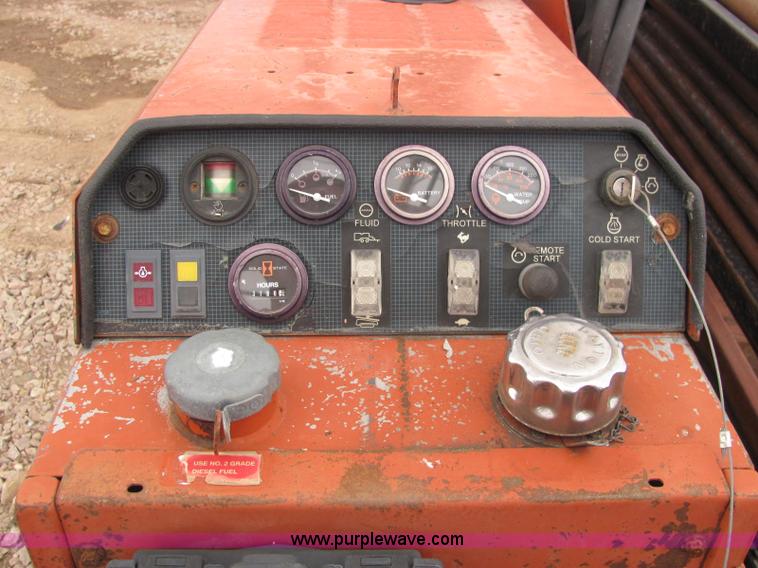 image for item C3063 1998 Ditch Witch JT920L directional boring machine