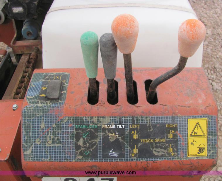 image for item C3063 1998 Ditch Witch JT920L directional boring machine