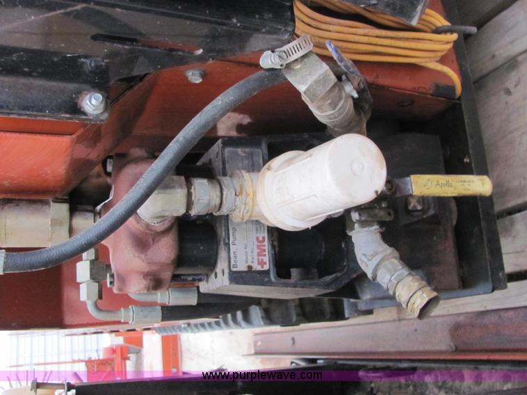 image for item C3065 1999 Ditch Witch JT520 directional drill
