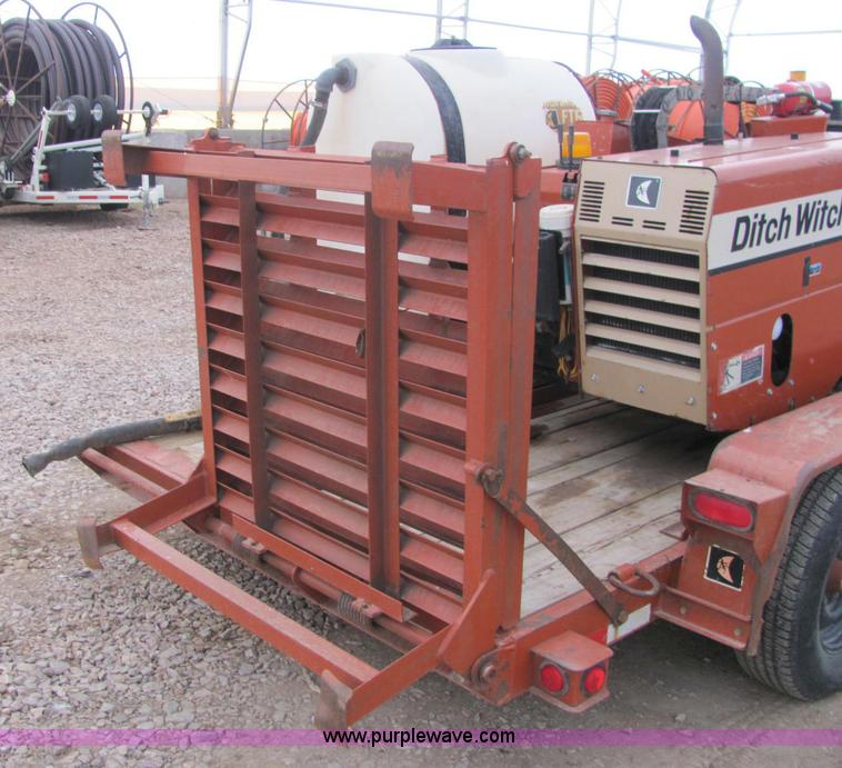 image for item C3065 1999 Ditch Witch JT520 directional drill