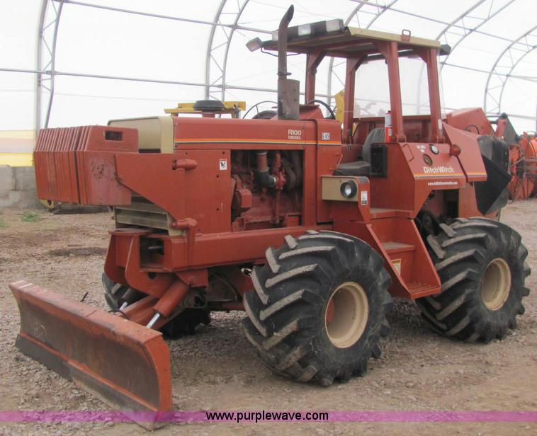 image for item C3068 Ditch Witch R100JD rock saw