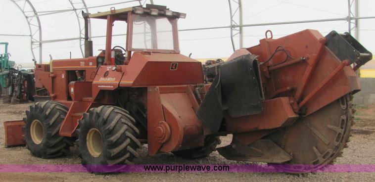 image for item C3068 Ditch Witch R100JD rock saw