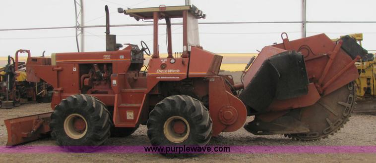 image for item C3068 Ditch Witch R100JD rock saw