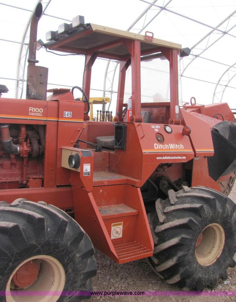 image for item C3068 Ditch Witch R100JD rock saw