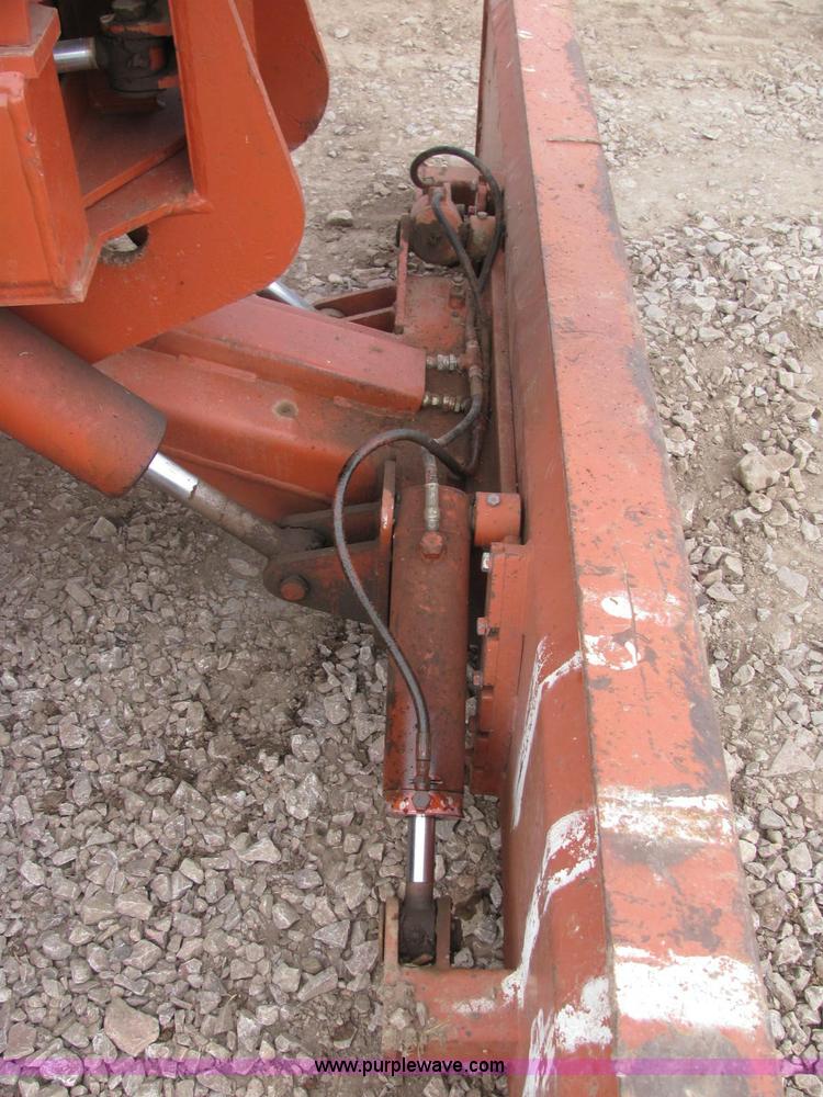 image for item C3068 Ditch Witch R100JD rock saw