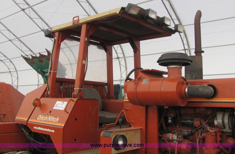 image for item C3068 Ditch Witch R100JD rock saw