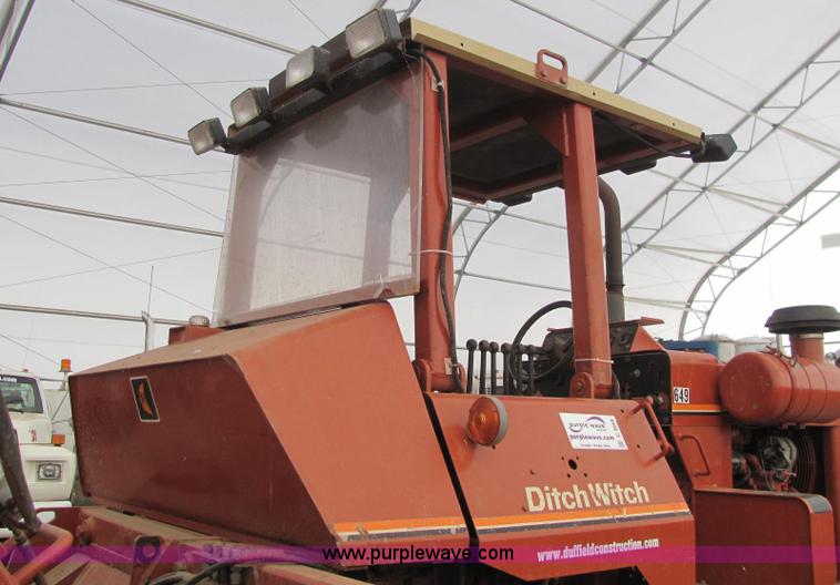 image for item C3068 Ditch Witch R100JD rock saw