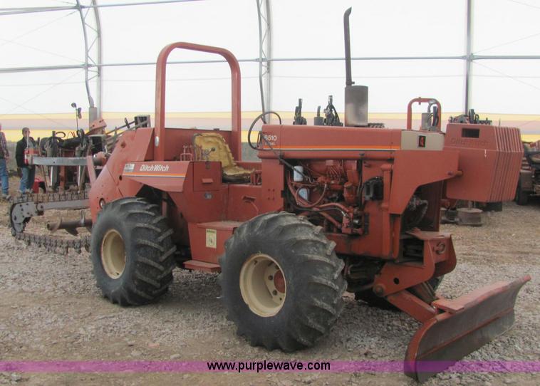 image for item C3071 Ditch Witch 6510DD trencher