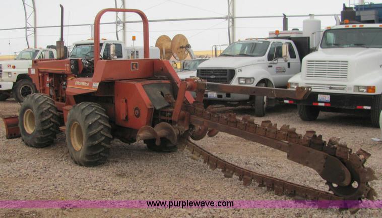 image for item C3071 Ditch Witch 6510DD trencher