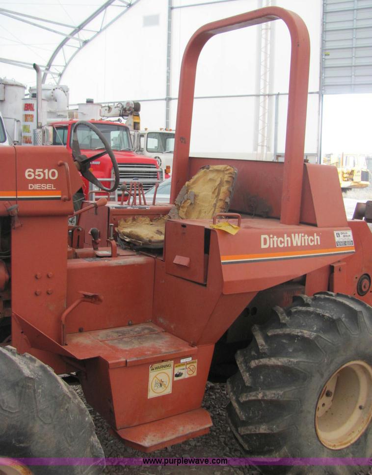 image for item C3071 Ditch Witch 6510DD trencher