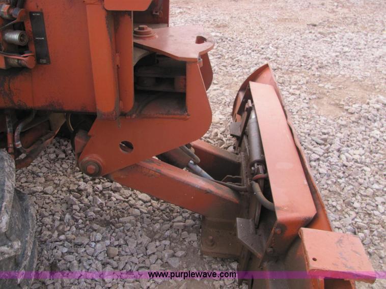 image for item C3071 Ditch Witch 6510DD trencher
