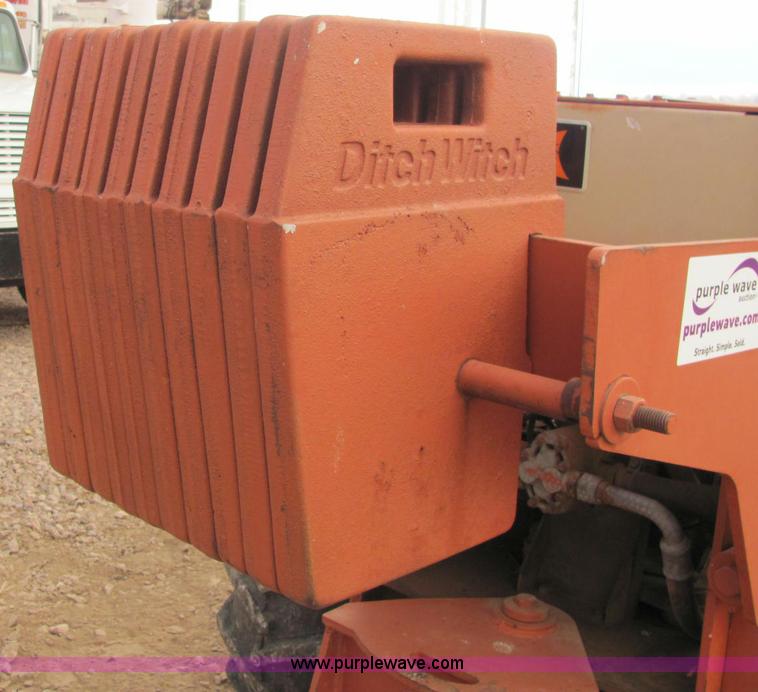 image for item C3071 Ditch Witch 6510DD trencher