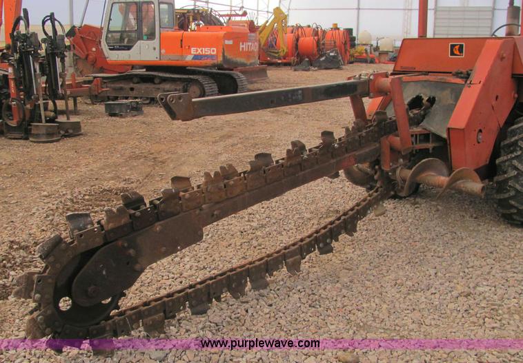 image for item C3071 Ditch Witch 6510DD trencher