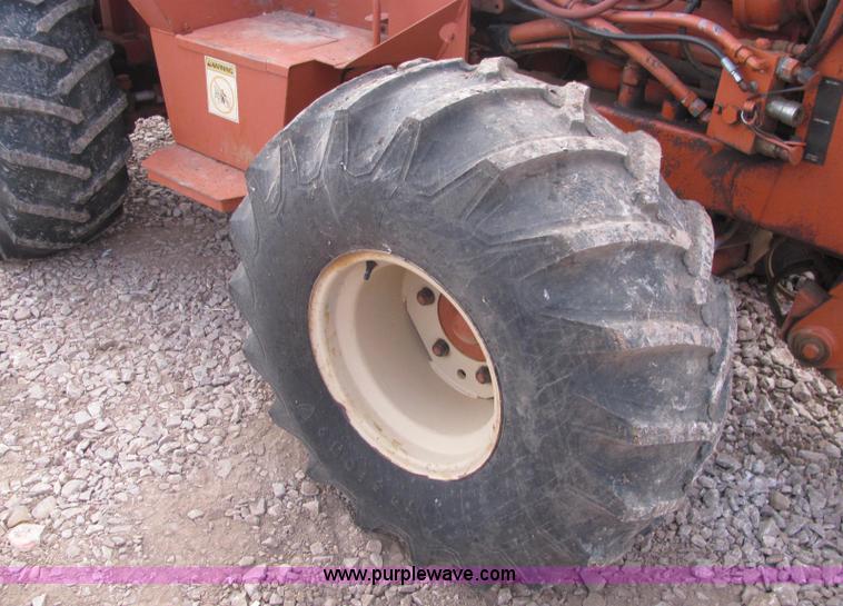 image for item C3071 Ditch Witch 6510DD trencher