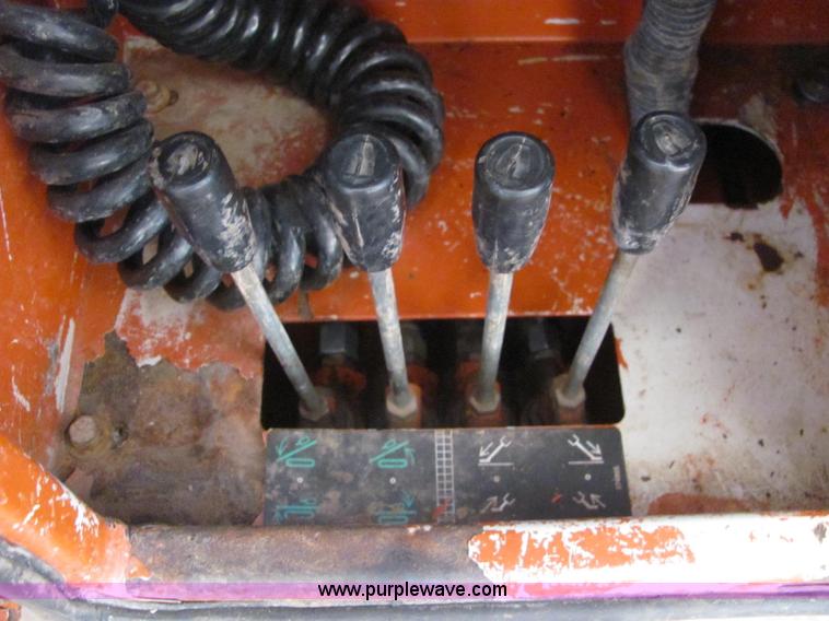 image for item C3072 1998 Ditch Witch JT2720 directional drill